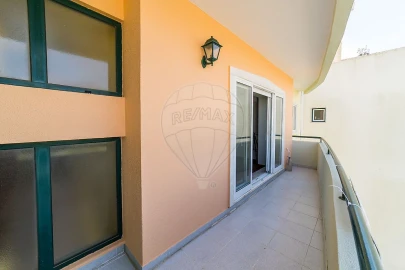 Apartamento T2 para Venda em Sobral de Monte Agraço