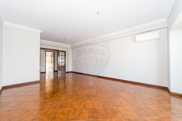 Apartamento T2 para Venda em Sobral de Monte Agraço Foto 15