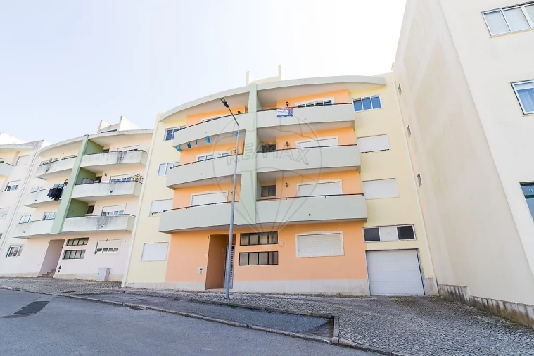 Apartamento T2 para Venda em Sobral de Monte Agraço Foto 24