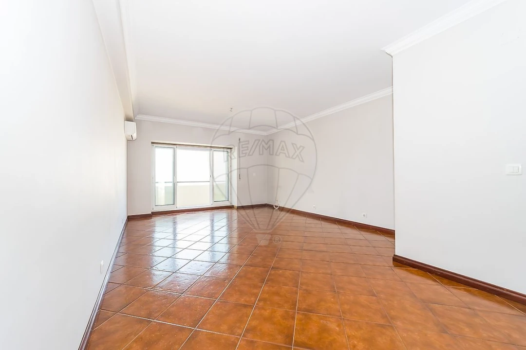 Apartamento T2 para Venda em Sobral de Monte Agraço Foto 7