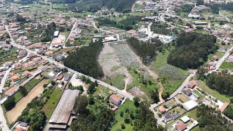 Terreno para Venda em Sandim, Olival, Lever e Crestuma