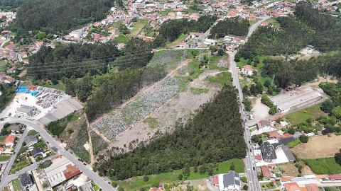 Terreno para Venda em Sandim, Olival, Lever e Crestuma