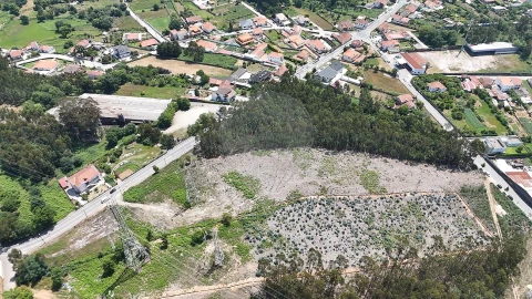 Terreno para Venda em Sandim, Olival, Lever e Crestuma