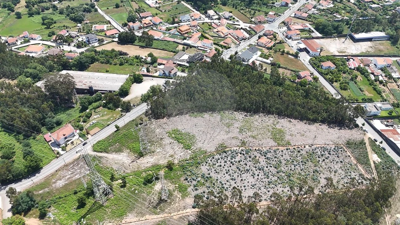 Terreno para Venda em Sandim, Olival, Lever e Crestuma Foto 1