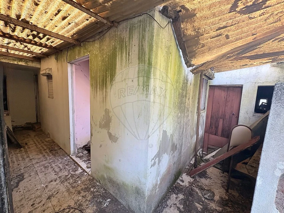 Moradia T3 para Venda em São Paio de Oleiros Foto 4