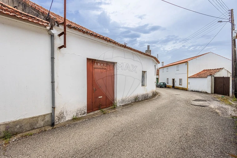 Armazém para Venda em Manique do Intendente, Vila Nova de São Pedro e Maçussa