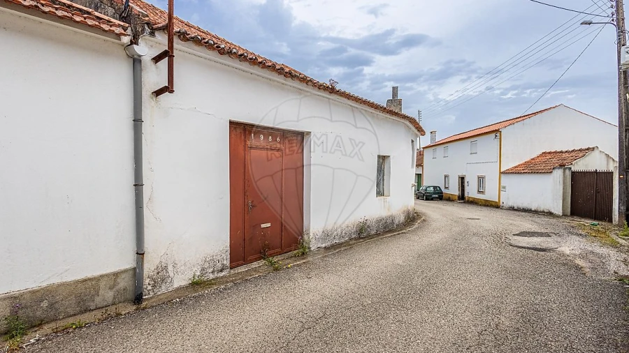 Armazém para Venda em Manique do Intendente, Vila Nova de São Pedro e Maçussa