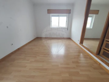 Apartamento T3 para Venda em Azambuja