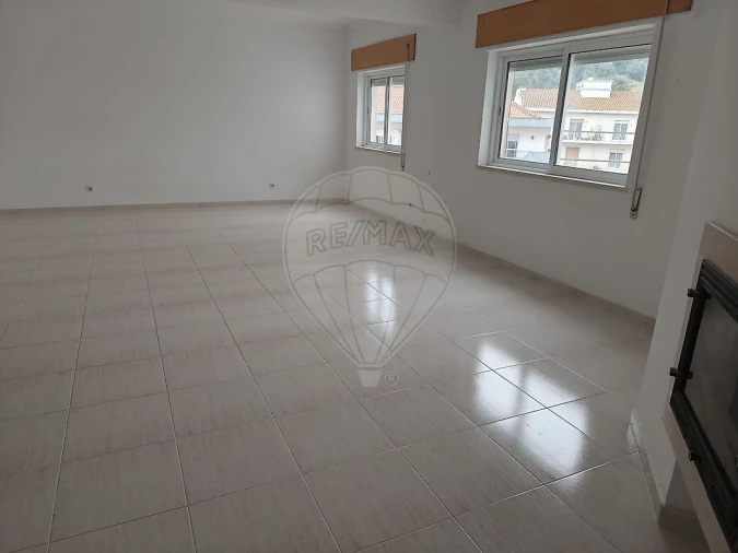 Apartamento T3 para Venda em Azambuja Foto 12