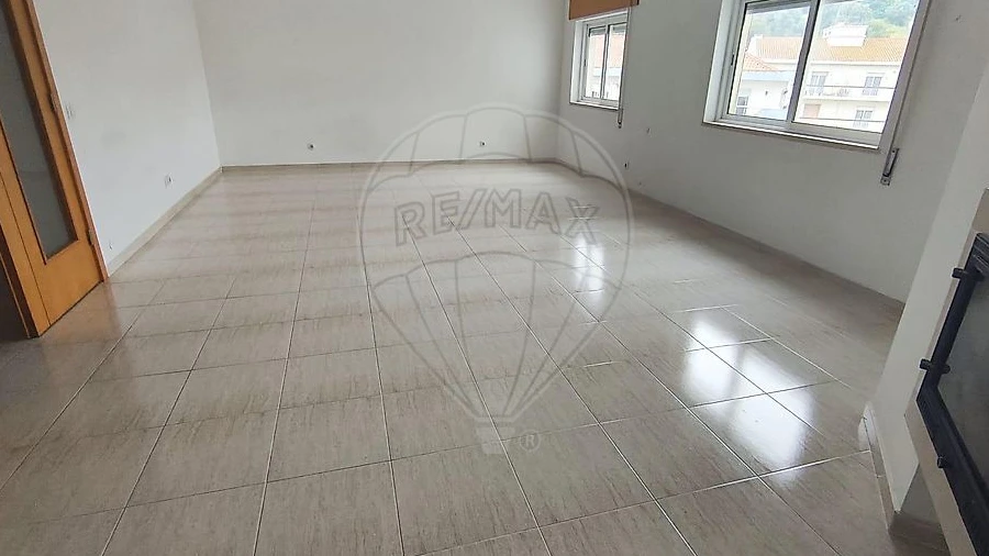 Apartamento T3 para Venda em Azambuja