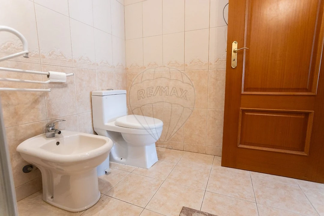 Apartamento T2 para Venda em Benavente Foto 9