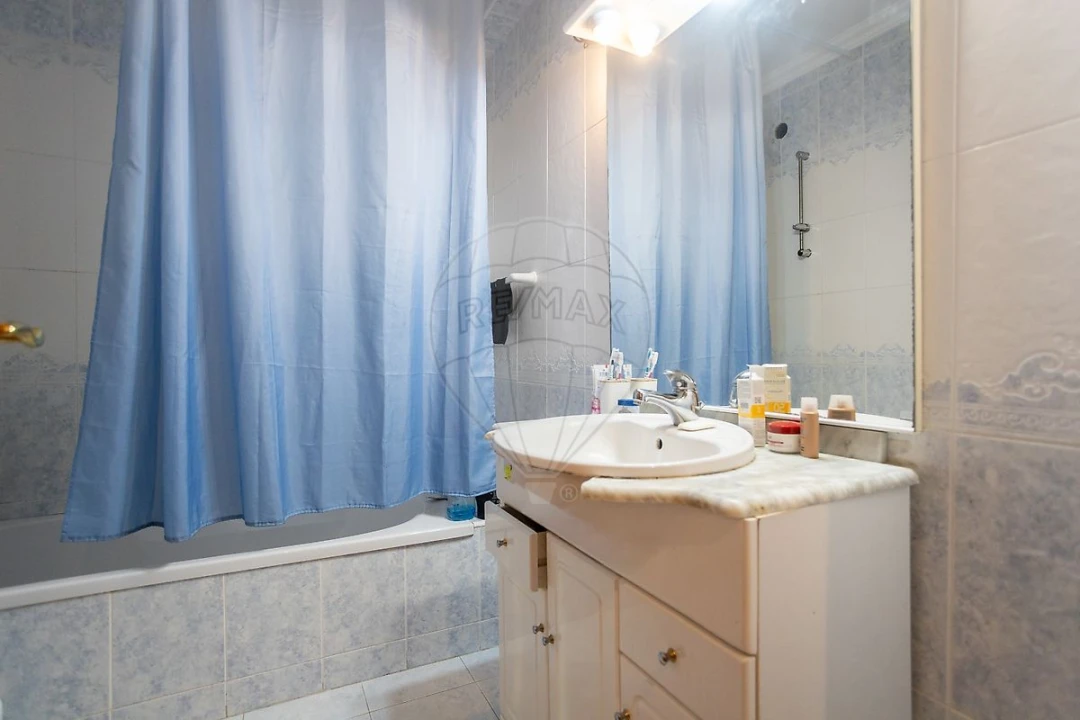 Apartamento T2 para Venda em Benavente Foto 12