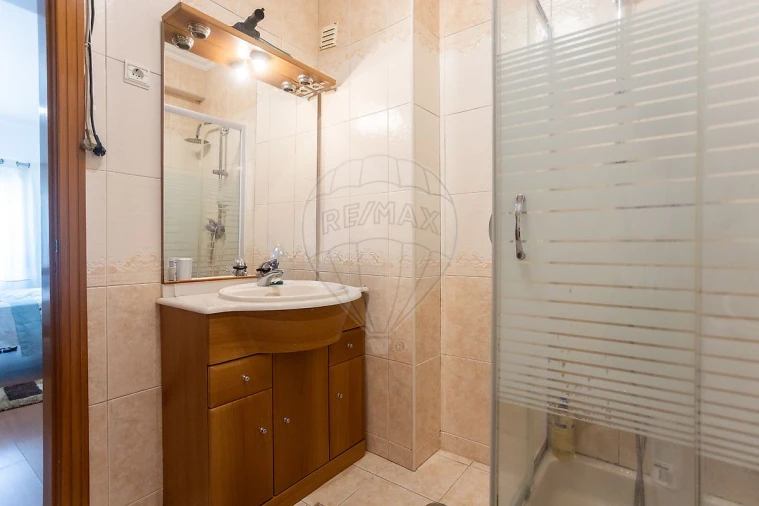 Apartamento T2 para Venda em Benavente Foto 8