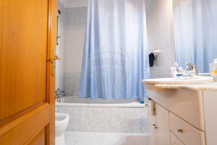 Apartamento T2 para Venda em Benavente Foto 16