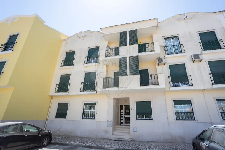 Apartamento T2 para Venda em Benavente Foto 23
