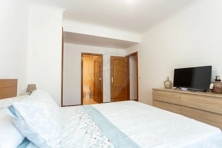 Apartamento T2 para Venda em Benavente Foto 5