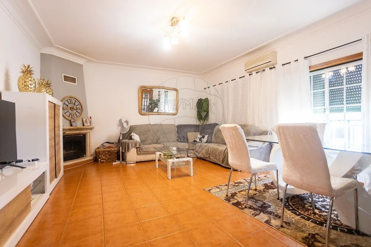 Apartamento T2 para Venda em Benavente Foto 25
