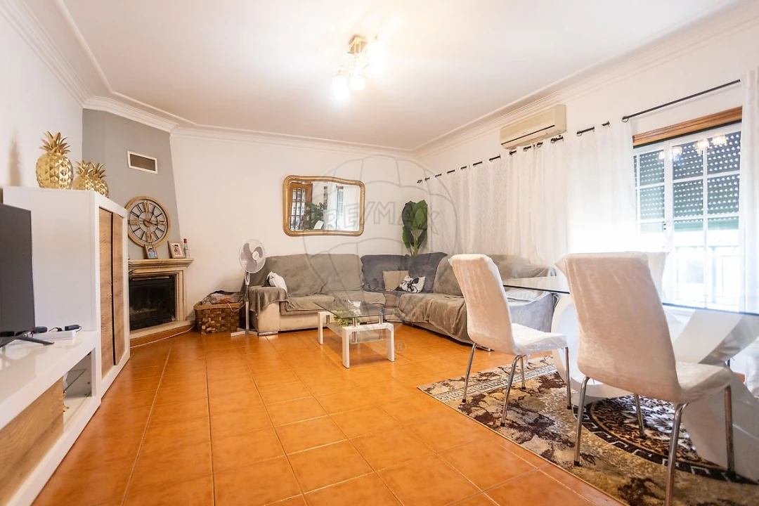 Apartamento T2 para Venda em Benavente Foto 25