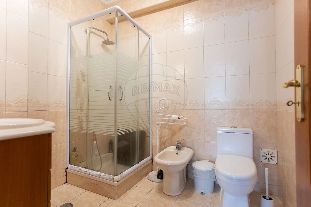 Apartamento T2 para Venda em Benavente Foto 7
