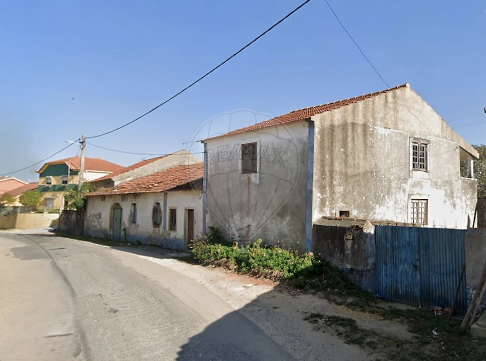 Moradia T4 para Venda em Rio Maior Foto 2