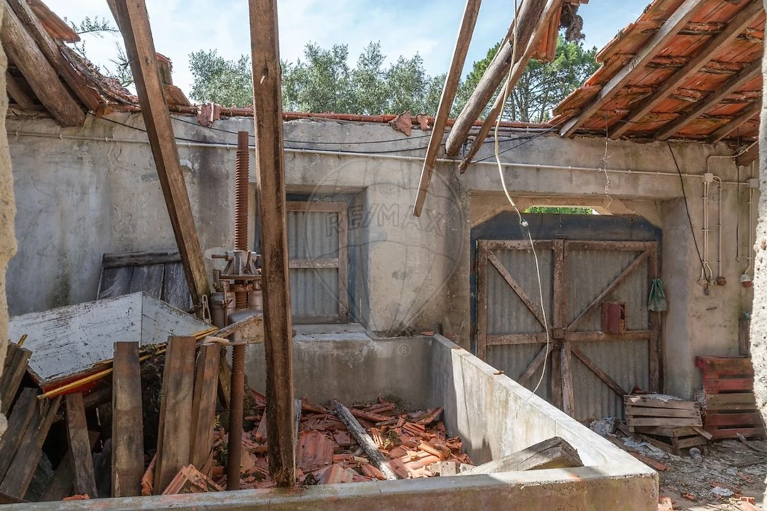 Moradia T4 para Venda em Rio Maior Foto 1