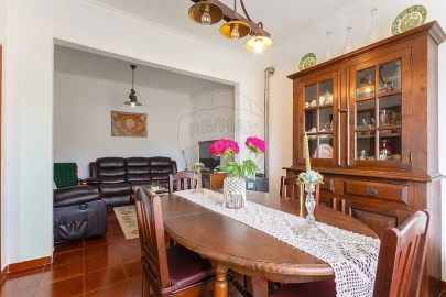Moradia T4 para Venda em Vale da Pedra