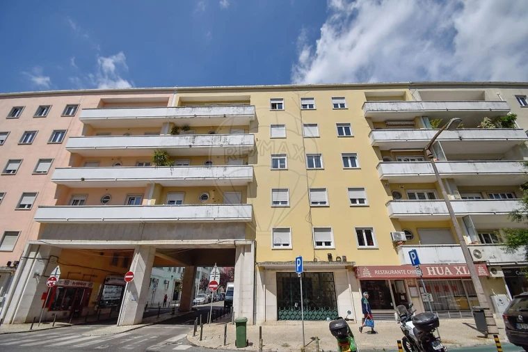 Apartamento T3 para Arrendamento em Areeiro Foto 27