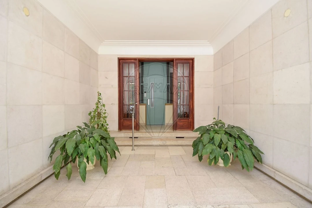 Apartamento T3 para Arrendamento em Areeiro Foto 26