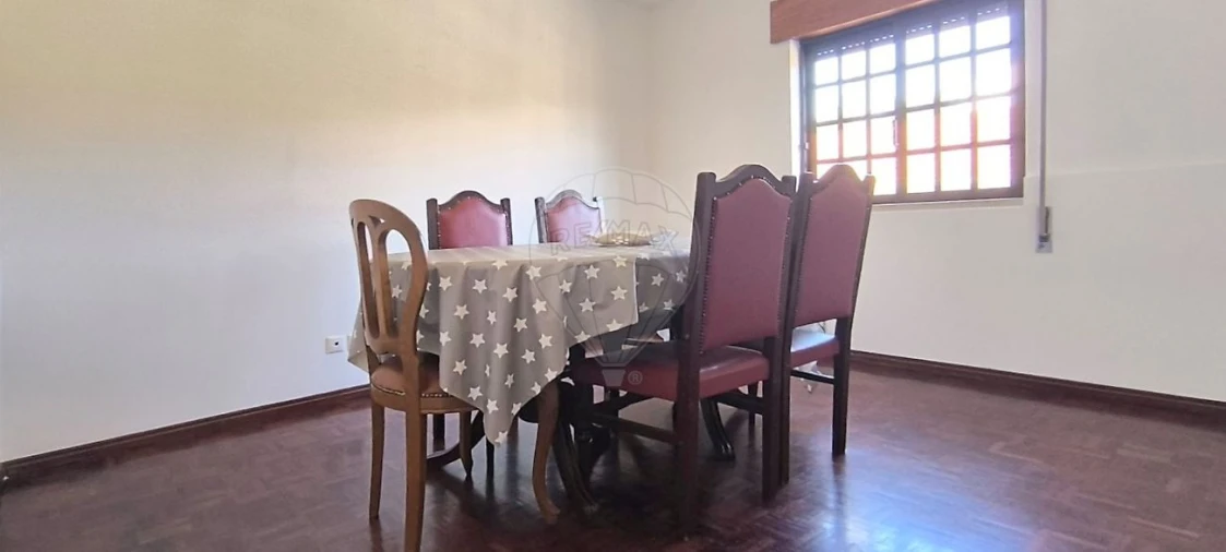 Moradia T3 para Venda em São Silvestre Foto 7