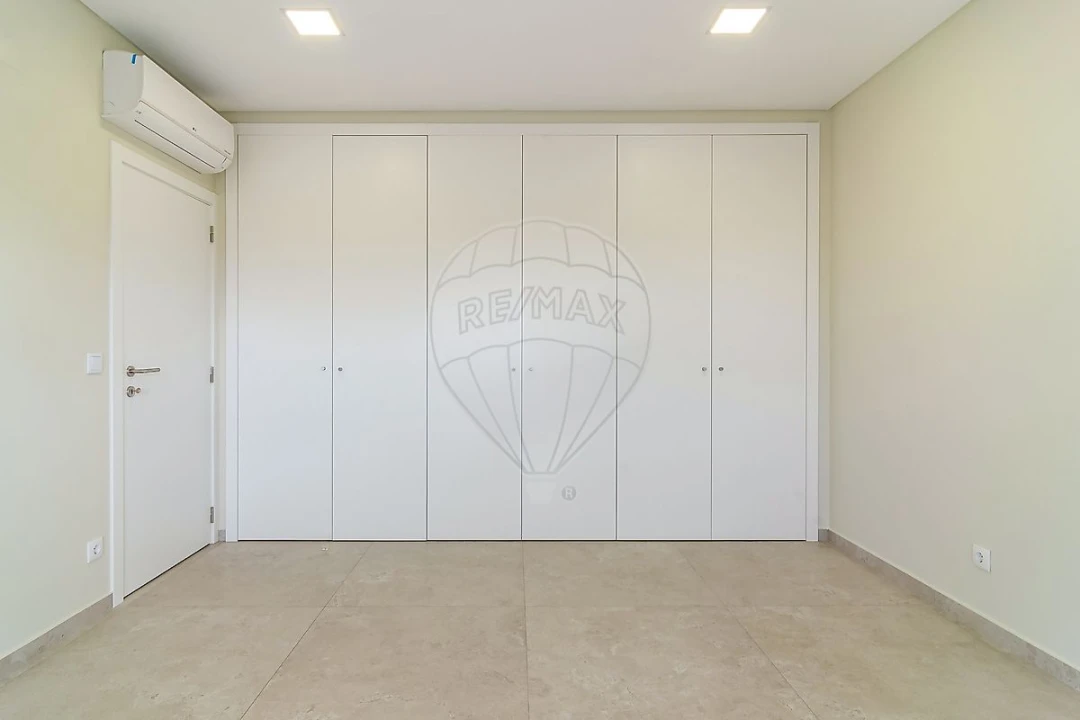Moradia T4 para Venda em Ericeira Foto 18