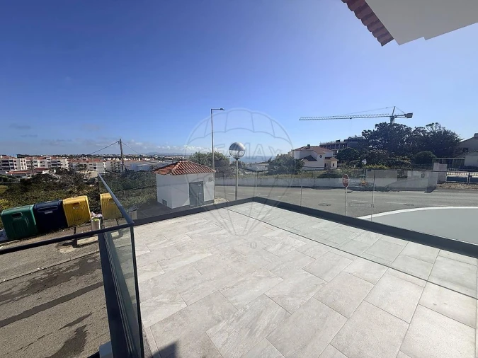 Moradia T4 para Venda em Ericeira Foto 4