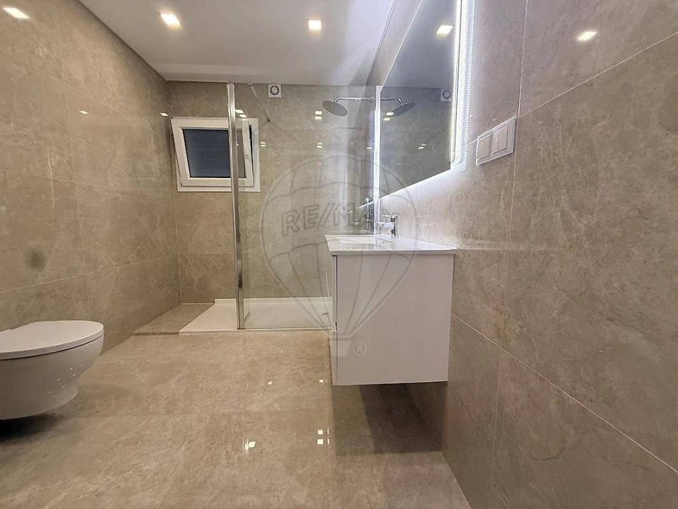 Moradia T4 para Venda em Ericeira Foto 1