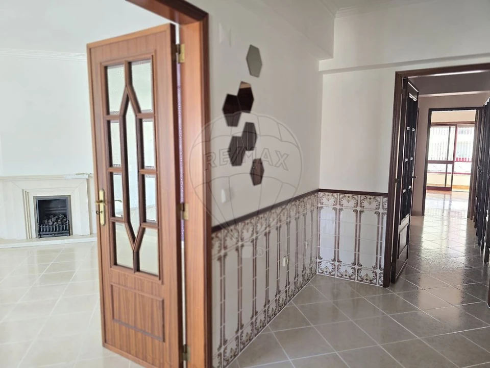 Apartamento T2 para Arrendamento em Póvoa de Santa Iria e Forte da Casa Foto 12
