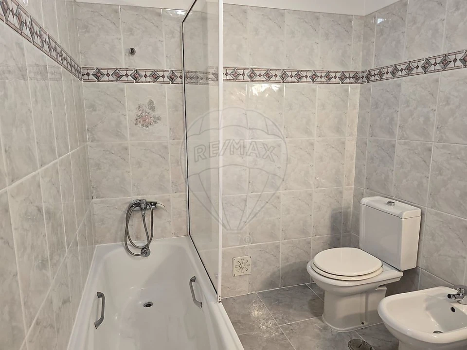 Apartamento T2 para Arrendamento em Póvoa de Santa Iria e Forte da Casa Foto 31