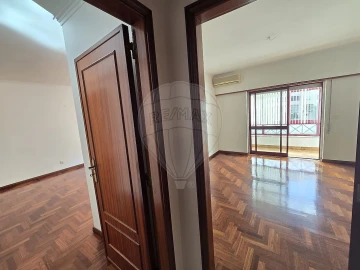 Apartamento T2 para Arrendamento em Póvoa de Santa Iria e Forte da Casa