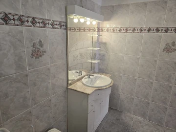 Apartamento T2 para Arrendamento em Póvoa de Santa Iria e Forte da Casa