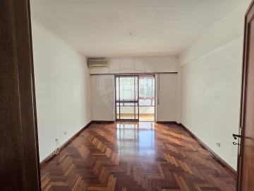 Apartamento T2 para Arrendamento em Póvoa de Santa Iria e Forte da Casa