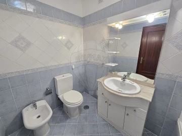 Apartamento T2 para Arrendamento em Póvoa de Santa Iria e Forte da Casa