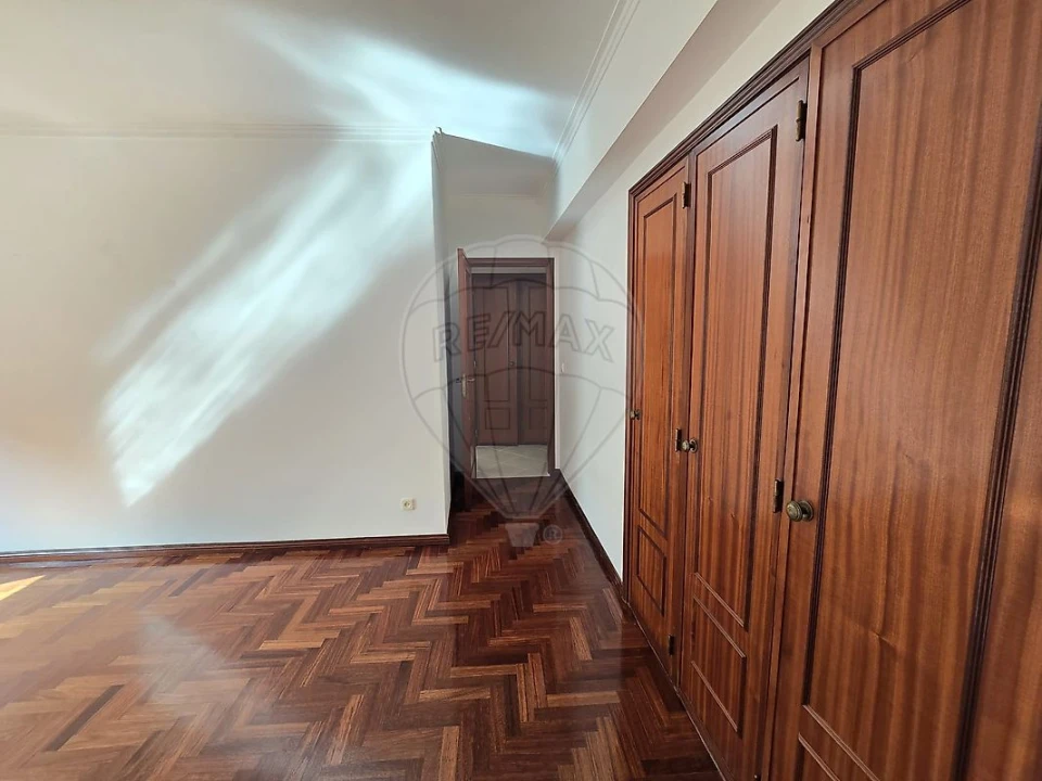 Apartamento T2 para Arrendamento em Póvoa de Santa Iria e Forte da Casa Foto 18