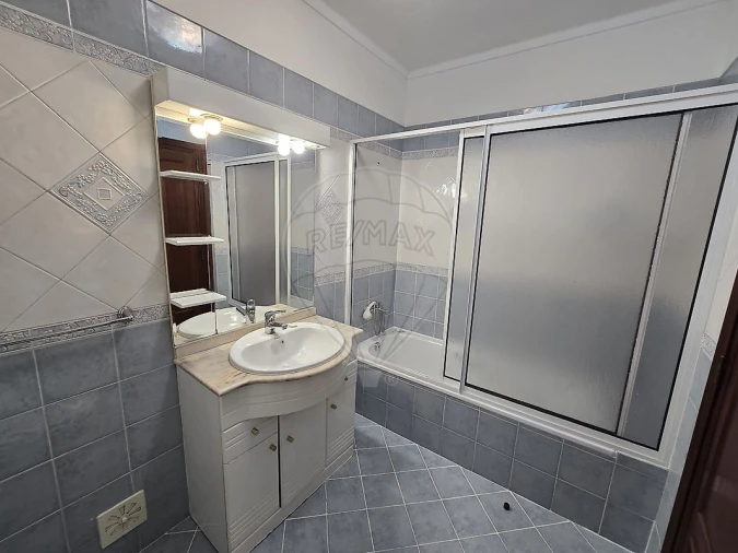 Apartamento T2 para Arrendamento em Póvoa de Santa Iria e Forte da Casa Foto 29