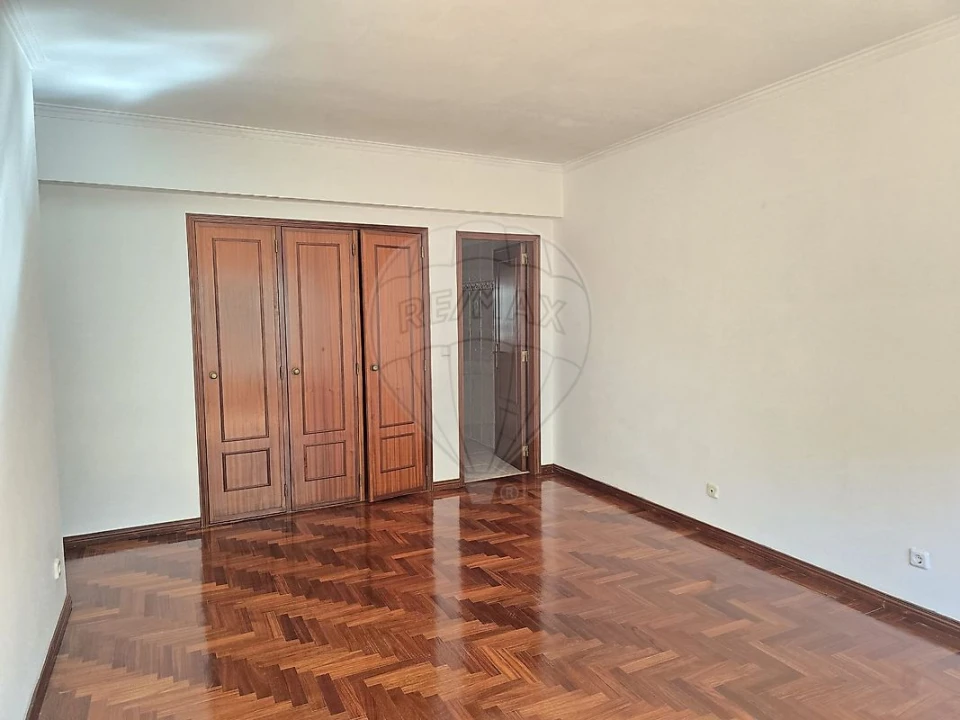 Apartamento T2 para Arrendamento em Póvoa de Santa Iria e Forte da Casa Foto 16