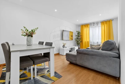Apartamento T3 para Venda em Vialonga