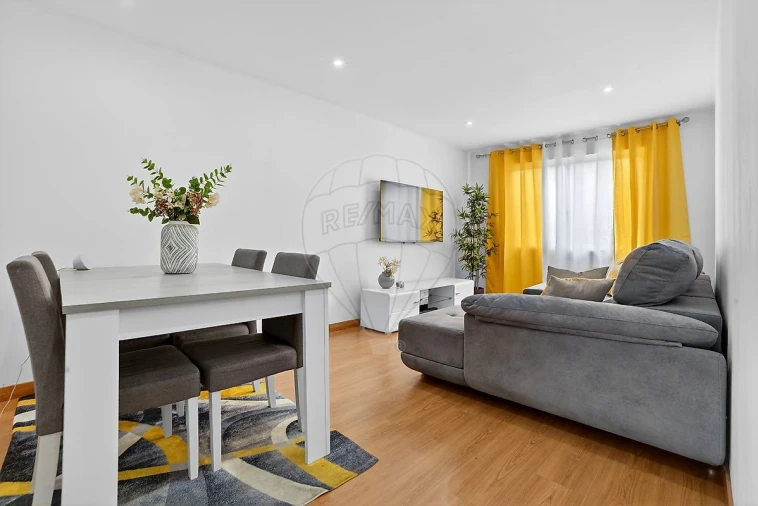 Apartamento T3 para Venda em Vialonga Foto 4