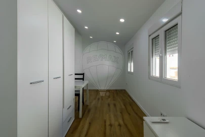 Apartamento T2 para Venda em Odivelas