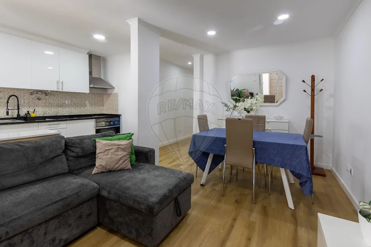 Apartamento T2 para Venda em Odivelas Foto 8