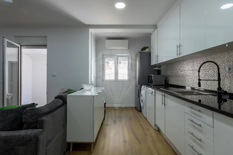 Apartamento T2 para Venda em Odivelas Foto 24