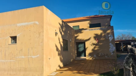 Quinta T5 para Venda em Guia