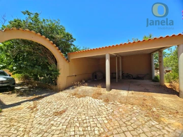 Quinta T5 para Venda em Guia