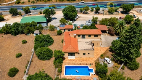 Quinta T5 para Venda em Guia