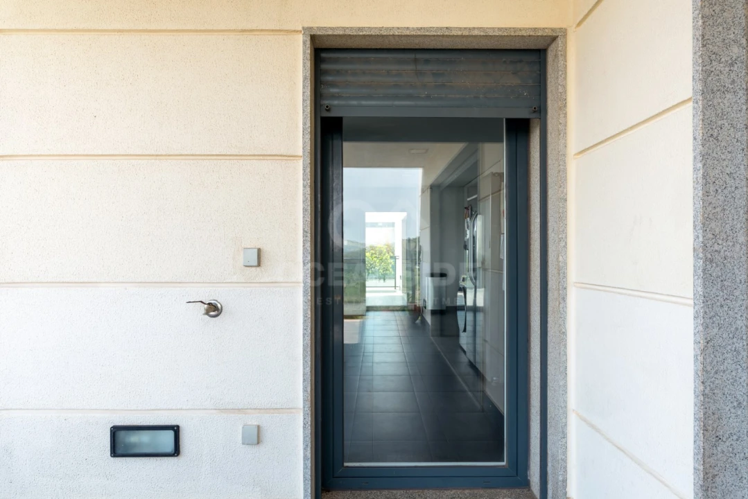 Apartamento T3 para Venda em Barcarena Foto 8